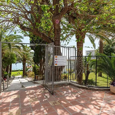 Acogedor Con Piscina By Rent Me Apartamento