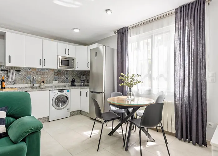 Beachside Pool By Rent Me