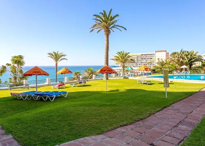 Beachside Pool By Rent Me