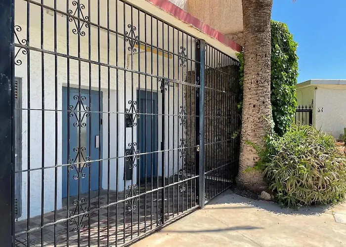 Daire Beachside Pool By Rent Me *